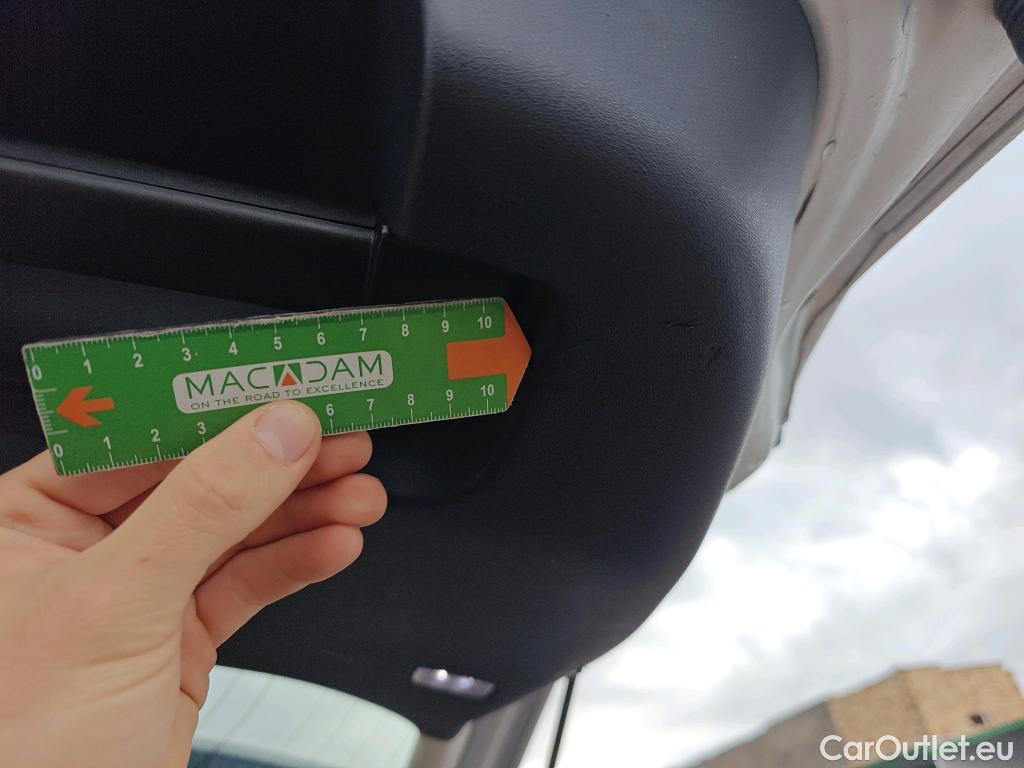  Land Rover  Discovery LAND ROVER  Sport / 2019 / 5P / todoterreno 2.0D I4-L.Flw 150 PS AWD MHEV Auto S #21