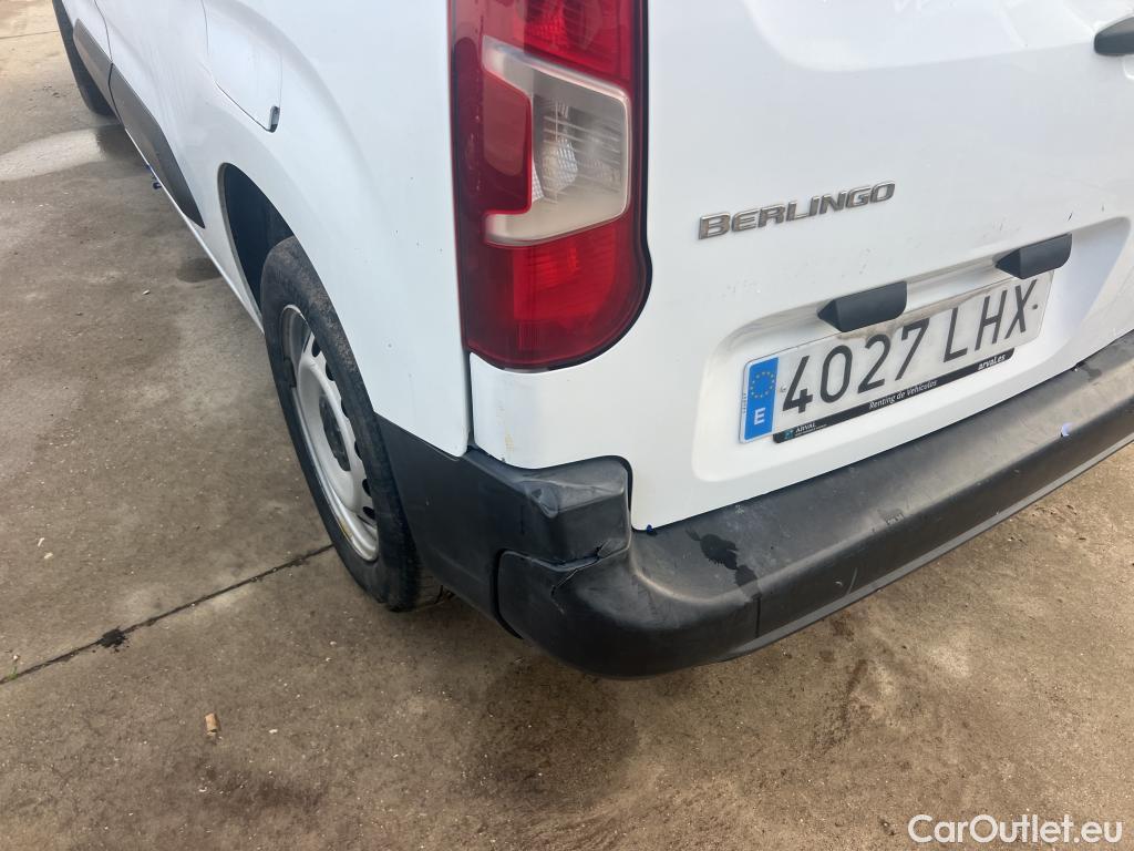  Citroen  Berlingo CITROEN  / 2018 / 4P / combi Talla M BlueHDi 100 S&S LIVE (AC) #23