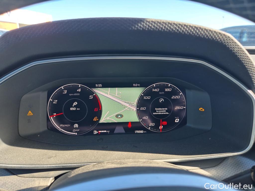  Land Rover  Discovery SEAT Nuevo León / 2020 / 5P / berlina con portón 2.0 TDI 85kW S&S Style Go (AC3) #28