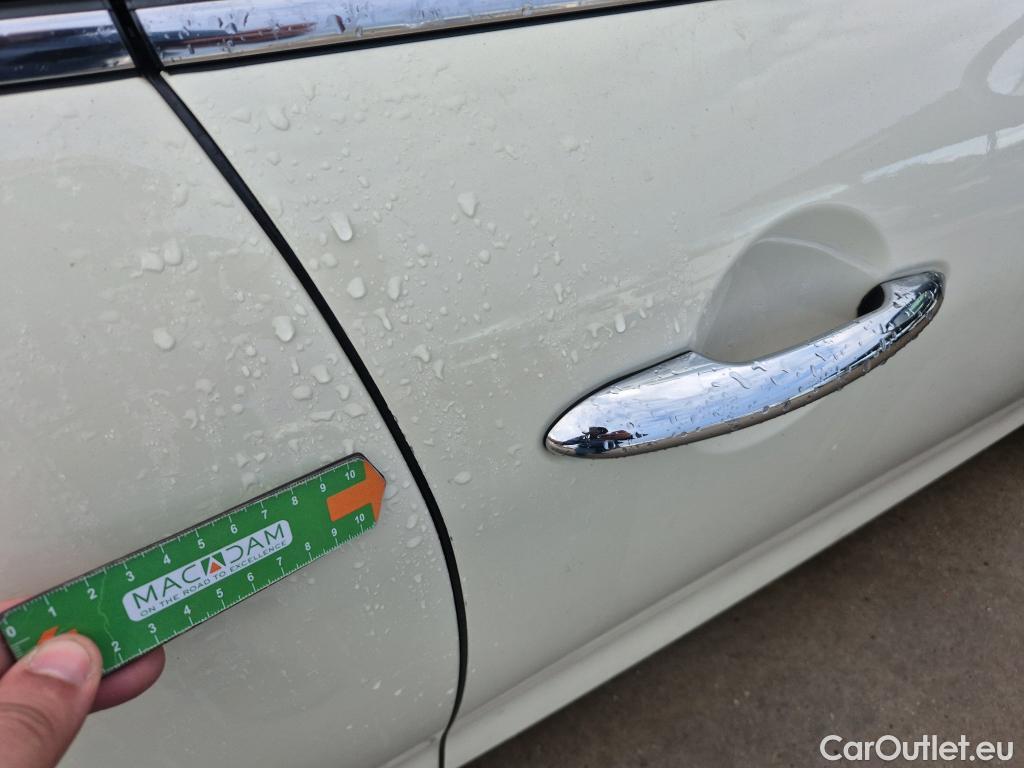  Mini  Cooper MINI MINI / 2014 / 5P / berlina con portón ONE 5 PUERTAS (CX) #28