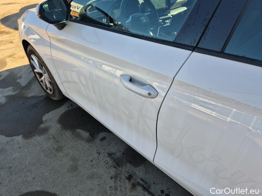  Land Rover  Discovery SEAT Nuevo León / 2020 / 5P / berlina con portón 2.0 TDI 85kW S&S Style Go (AC3) #3