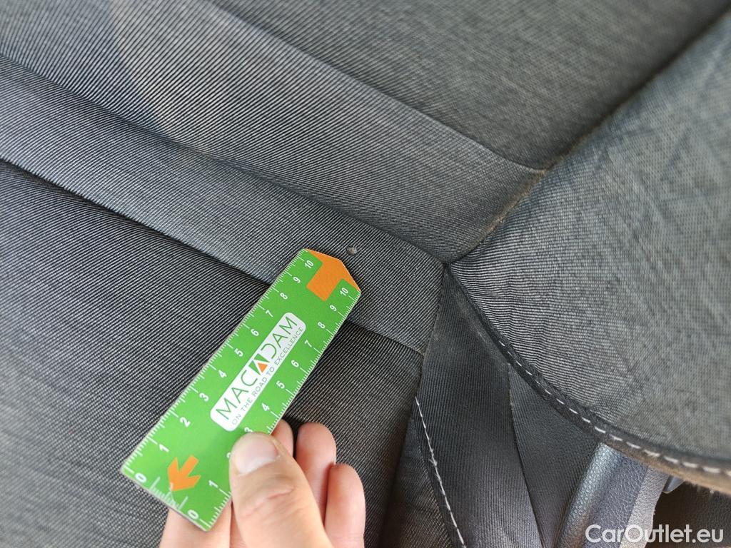  Renault  Captur RENAULT  / 2020 / 5P / todoterreno Intens TCe 90 #13