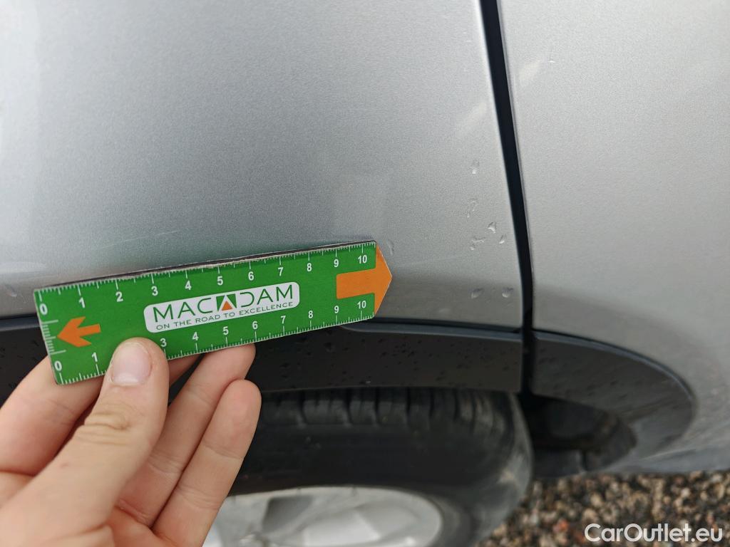  Land Rover  Discovery LAND ROVER  Sport / 2019 / 5P / todoterreno 2.0D I4-L.Flw 150 PS AWD MHEV Auto S #37