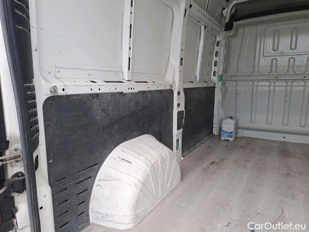  Citroen  Jumper CITROEN  / 2014 / 4P / furgón BlueHDi 103KW (140CV) Furgón 35L2H2 #49