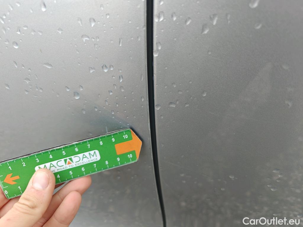  Land Rover  Discovery LAND ROVER  Sport / 2019 / 5P / todoterreno 2.0D I4-L.Flw 150 PS AWD MHEV Auto S #13