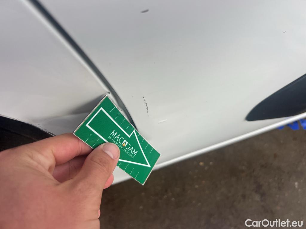  Citroen  Berlingo CITROEN  / 2018 / 4P / combi Talla M BlueHDi 100 S&S LIVE (AC) #31