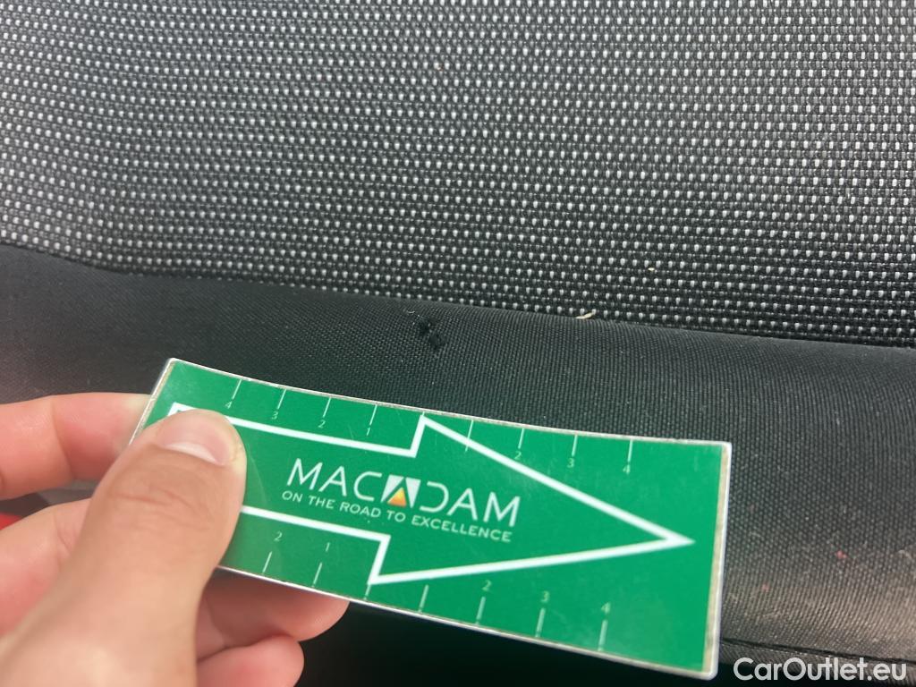  Citroen  Berlingo CITROEN  / 2018 / 4P / combi Talla M BlueHDi 100 S&S LIVE (AC) #39