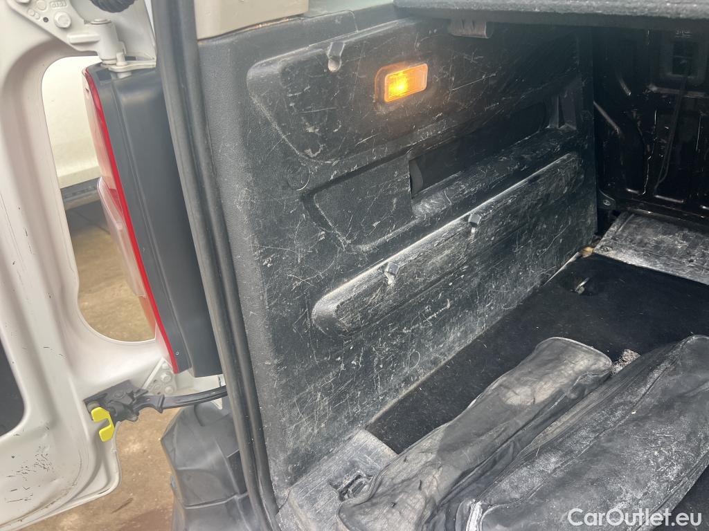  Citroen  Berlingo CITROEN  / 2018 / 4P / combi Talla M BlueHDi 100 S&S LIVE (AC) #8