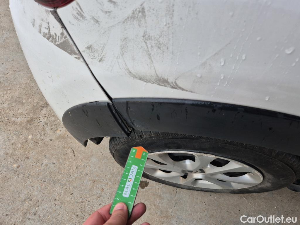  Citroen  C3 CITROEN  / 2016 / 5P / berlina con portón BlueHDi 73KW (100CV) S&S FEEL #41