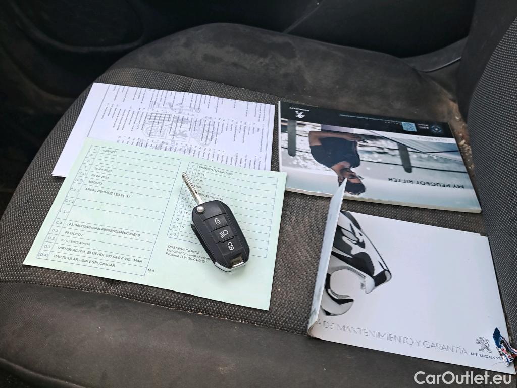  Peugeot  RIFTER PEUGEOT  / 2018 / 4P / combi Active Standard BlueHDi 73kW (IND) #3