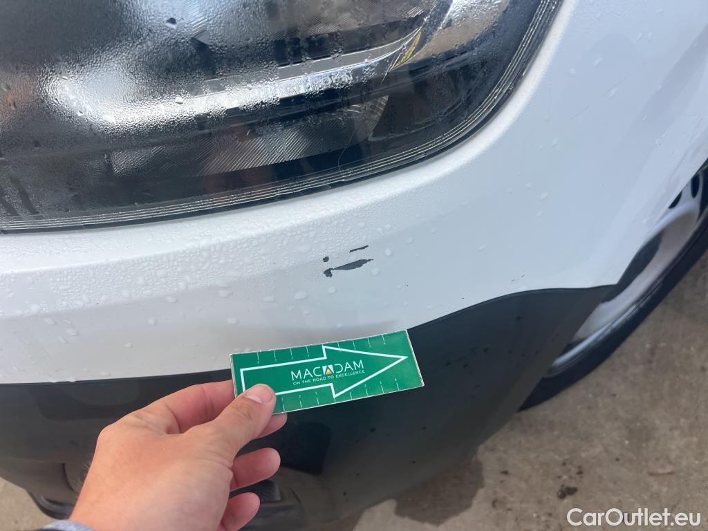  Citroen  Berlingo CITROEN  / 2018 / 4P / combi Talla M BlueHDi 100 S&S LIVE (AC) #50