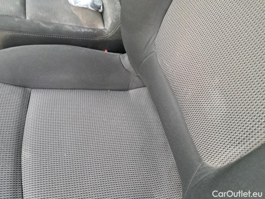  Renault  Trafic RENAULT  / 2019 / 4P / furgón Furgón 27 L1H1 Energy BluedCi 88 kW (AC) #19