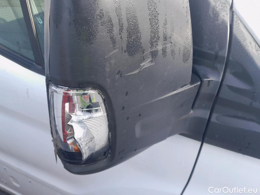  Ford  Transit FORD  / 2013 / 4P / furgón 350 96kW L3H2 Van Trend FWD MHEV #82