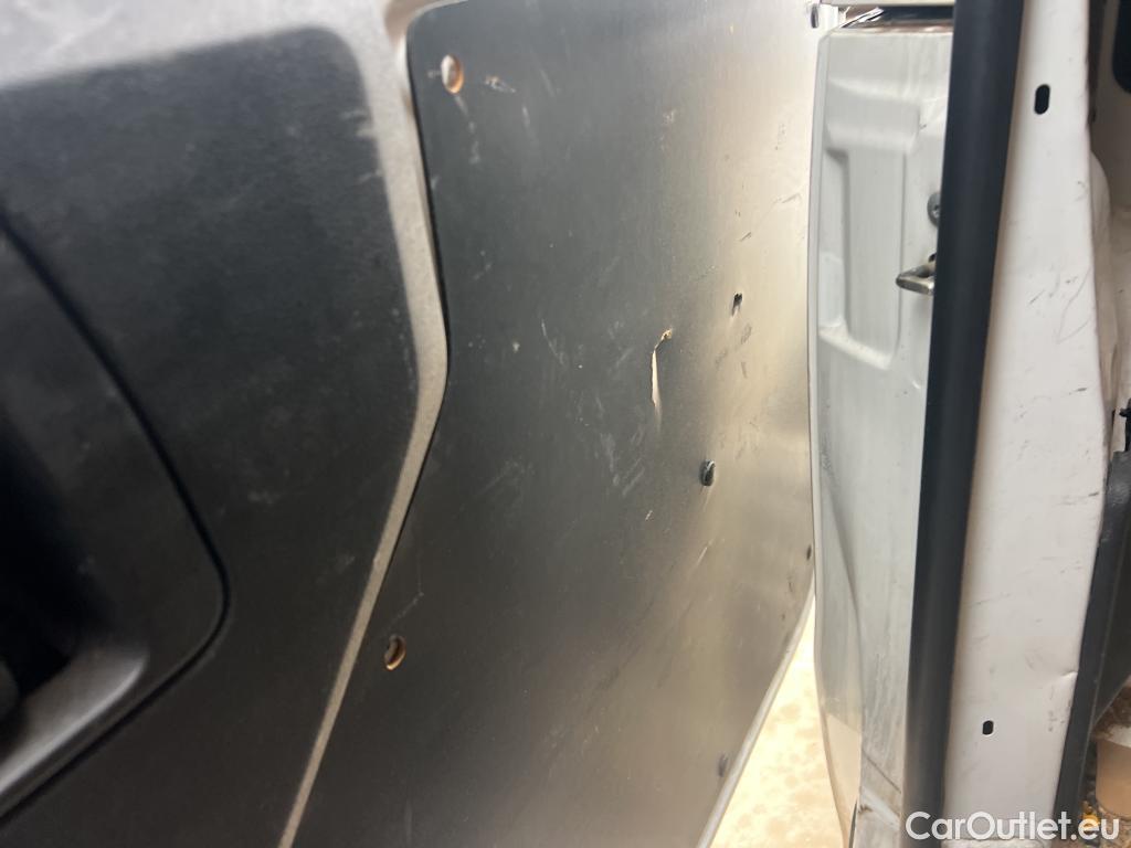  Citroen  Jumpy CITROEN  / 2016 / 4P / furgón Talla M BlueHDi 100 S&S 6v Control #46