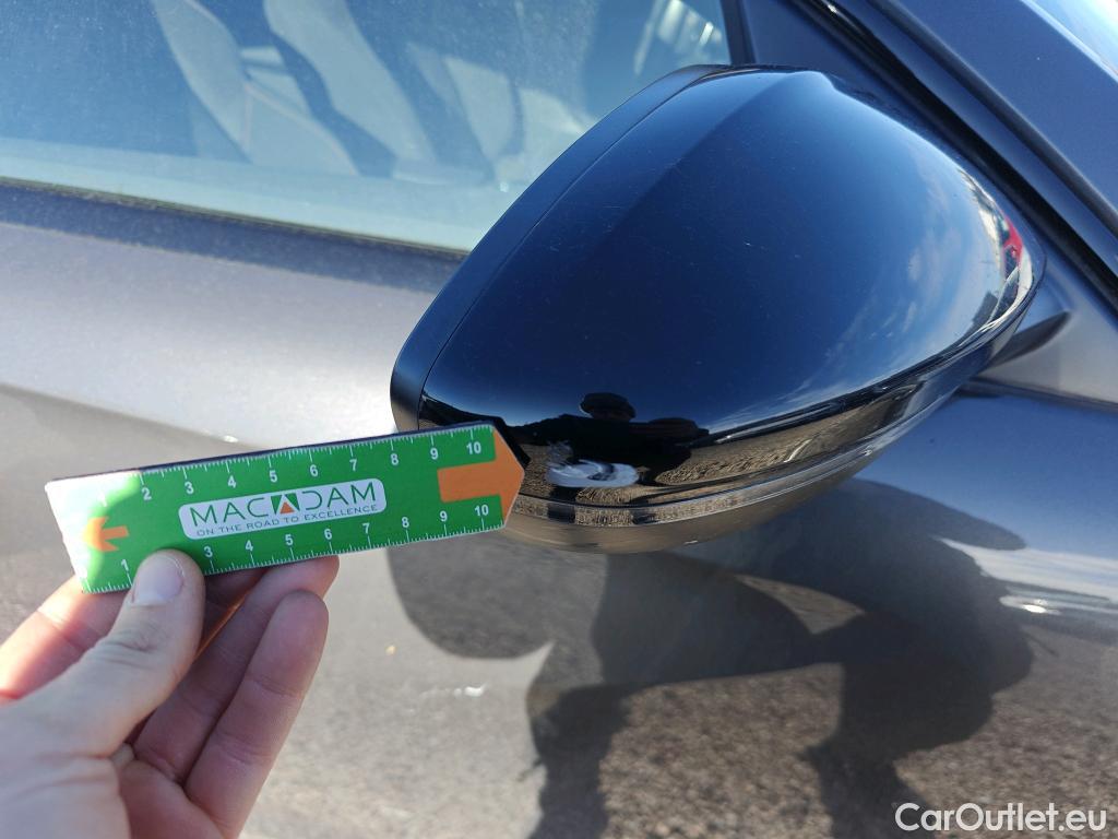  Peugeot  508 PEUGEOT  / 2018 / 5P / berlina con portón 5P Active Pack BlueHDi 130 S&S EAT8 #39