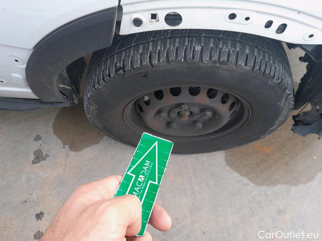  Ford  Transit FORD  / 2013 / 4P / furgón 350 96kW L3H2 Van Trend FWD MHEV #75