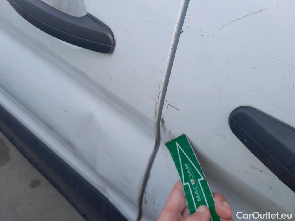  Ford  Transit FORD  / 2013 / 4P / furgón 350 96kW L3H2 Van Trend FWD MHEV #48