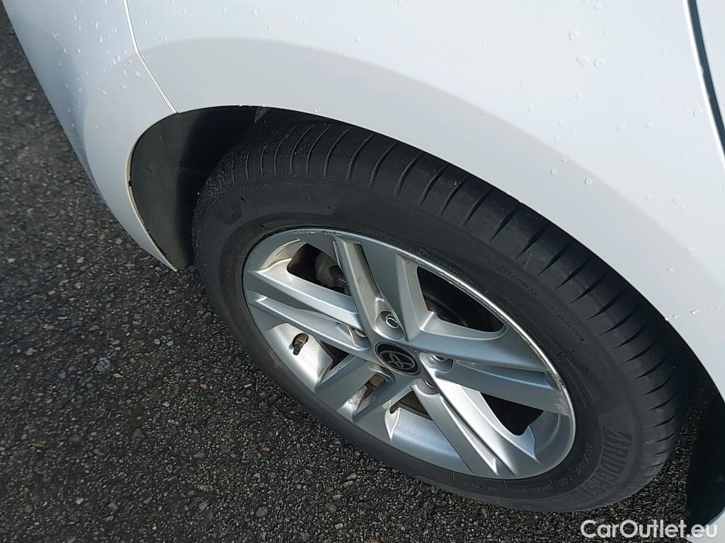  Toyota  Corolla TOYOTA  1.8 125H ACTIVE TECH E-CVT #8