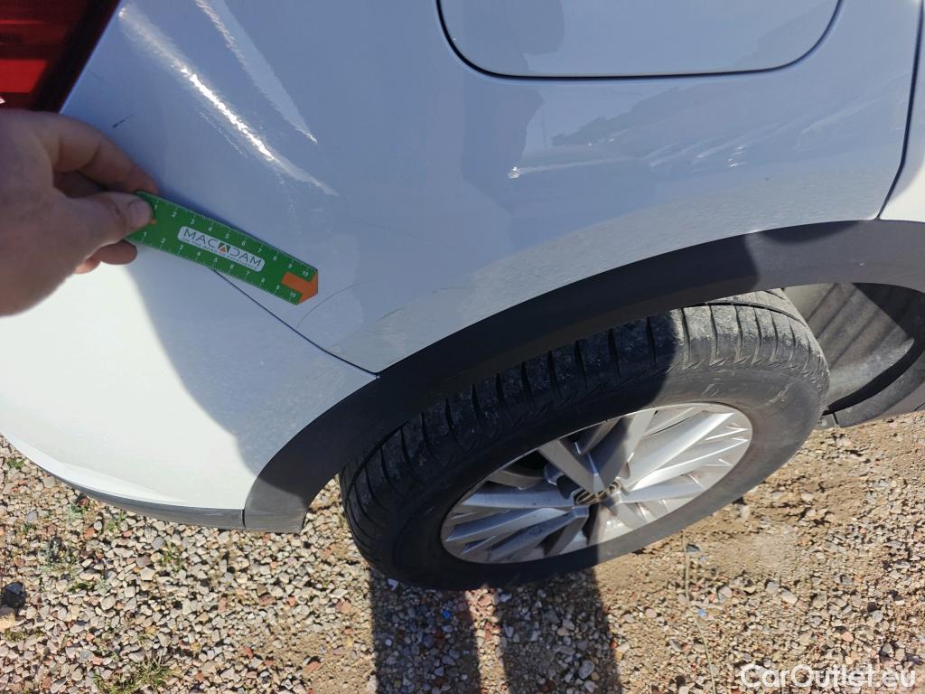  Volkswagen  T-ROC VOLKSWAGEN  / 2017 / 5P / todoterreno Edition 2.0 TDI 85kW (115CV) #4