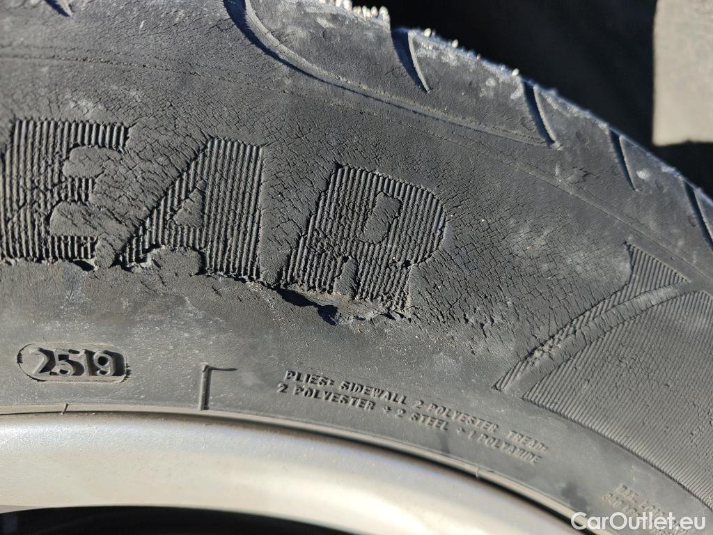  Jaguar  F-PACE JAGUAR  / 2015 / 5P / todoterreno 2.0L i4D 132kW Pure Auto #7