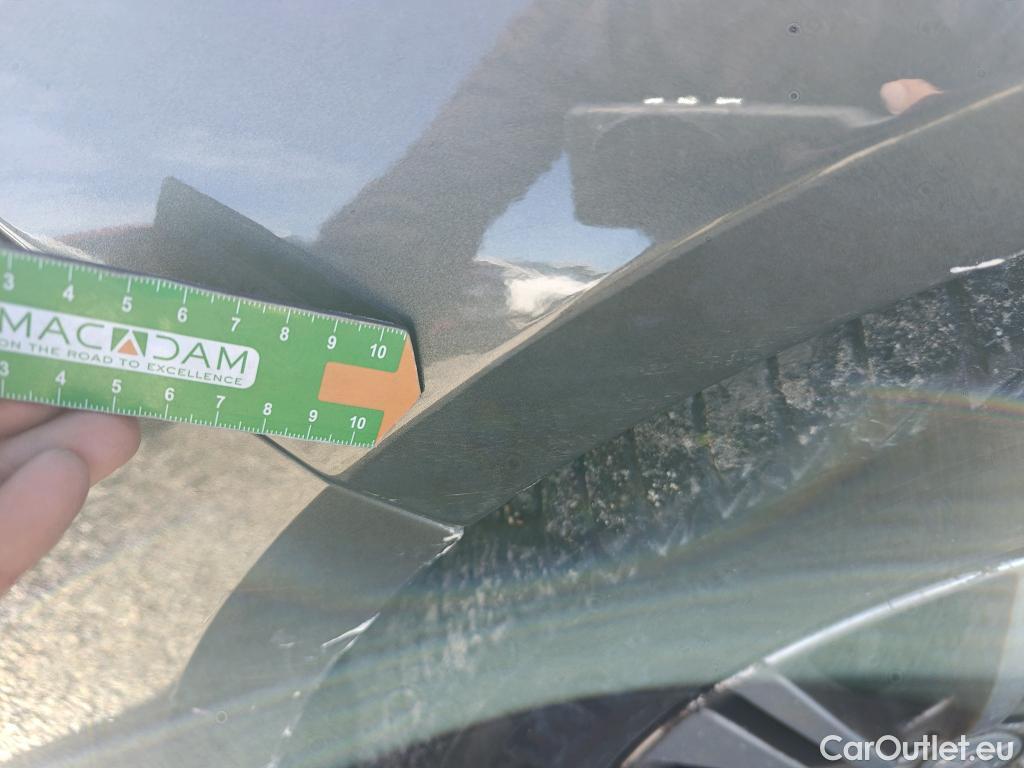  Peugeot  508 PEUGEOT  / 2018 / 5P / berlina con portón 5P Active Pack BlueHDi 130 S&S EAT8 #48