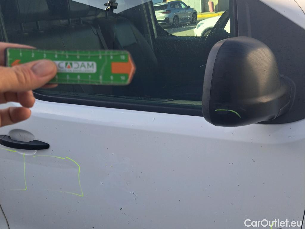  Citroen  Jumpy CITROEN  / 2016 / 4P / furgón Talla M BlueHDi 85KW (115CV) 6v Confort #102