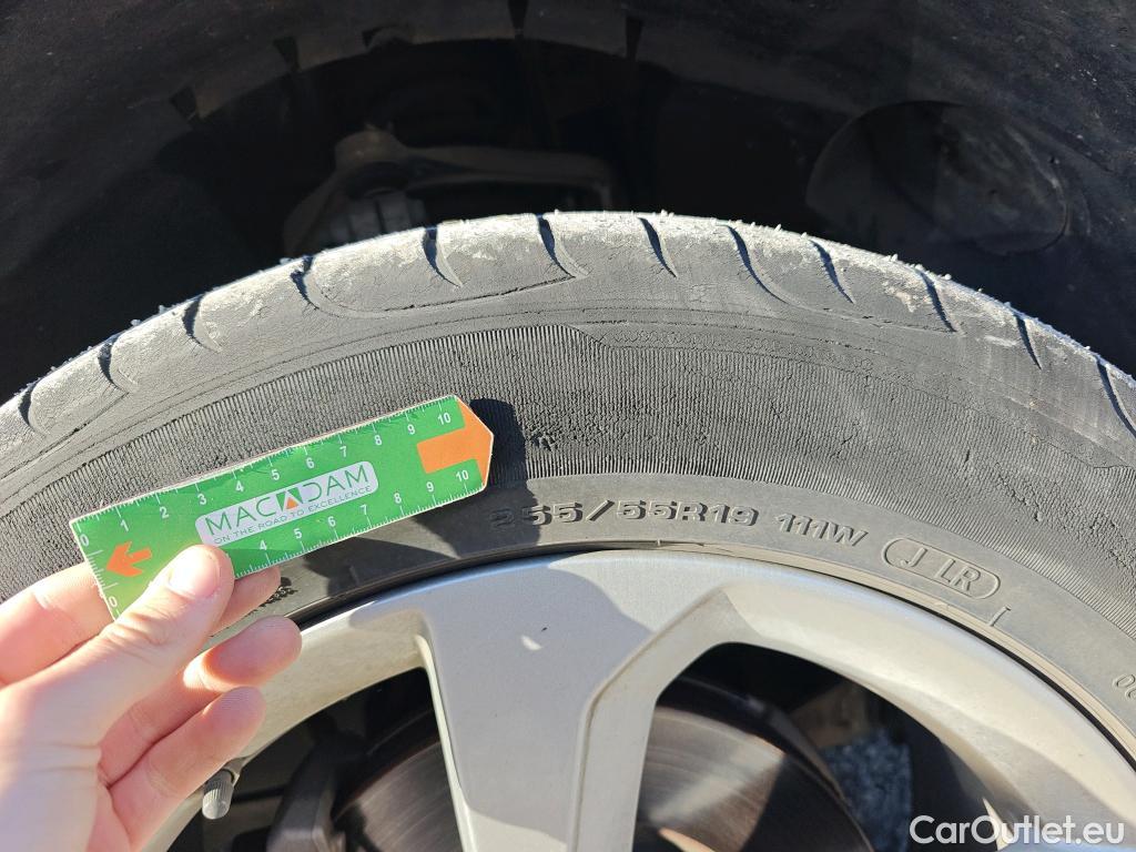  Jaguar  F-PACE JAGUAR  / 2015 / 5P / todoterreno 2.0L i4D 132kW Pure Auto #10