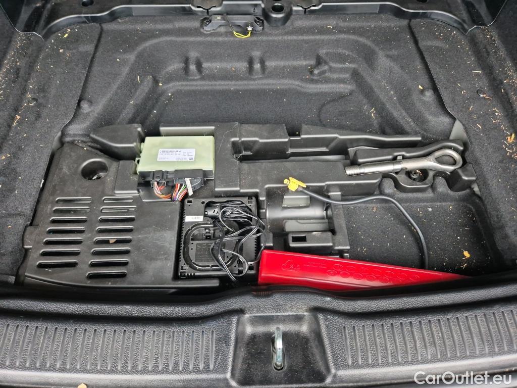  Mercedes  B-Klasse MERCEDES-BENZ Clase B / 2019 / 5P / monovolumen compacto B 180 d #4