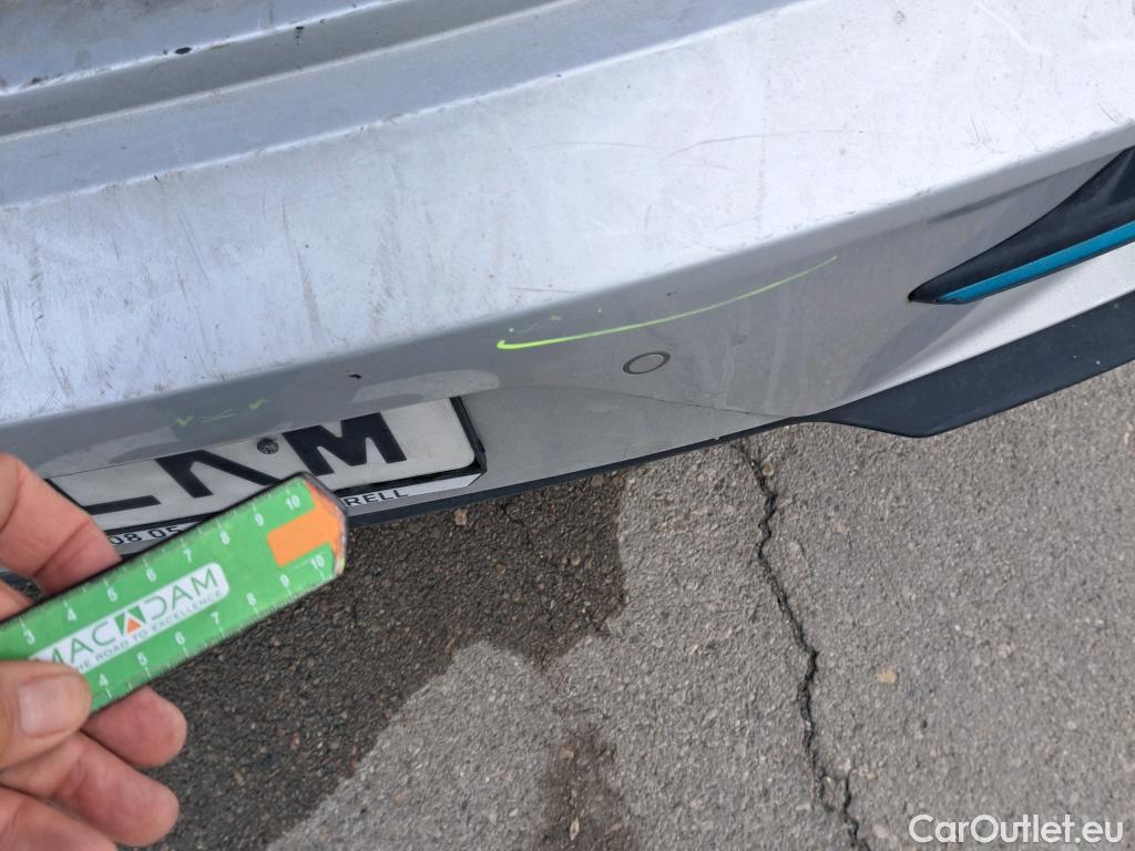  KIA  Niro KIA e- / 2016 / 5P / crossover e- 150kW Emotion (Long Range) #30