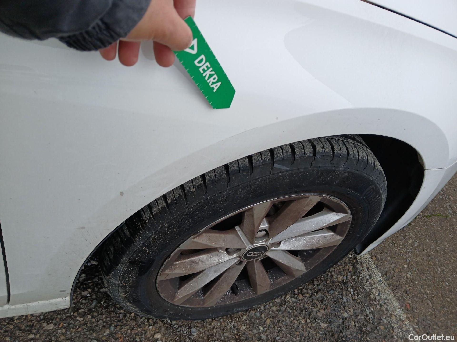  Audi  A3 AUDI  / 2020 / 5P / berlina con portón Sportback 30 TFSI 81kW (110CV) S tronic #52