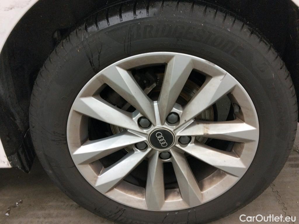  Audi  A3 AUDI  / 2020 / 5P / berlina con portón Sportback 30 TFSI 81kW (110CV) S tronic #15