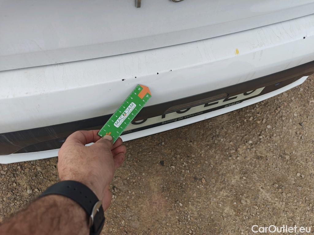  Hyundai   Ioniq HYUNDAI / 2019 / 5P / berlina con portón 1.6 GDI HEV Tecno DCT #15