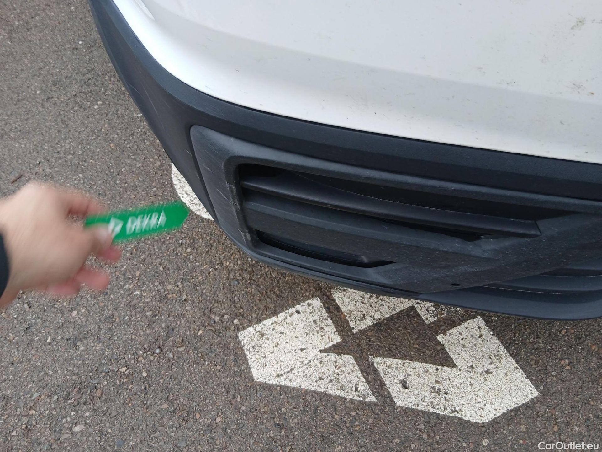  Volkswagen  Crafter VOLKSWAGEN  / 2017 / 4P / furgón 30 Furgón BM TN L3H2 2.0TDI 103kW(140CV) #5