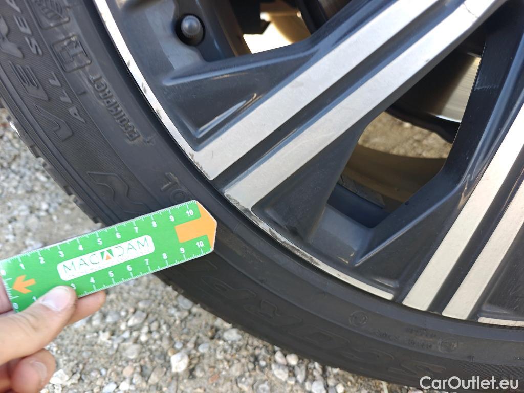  Volvo  XC90 VOLVO  / 2019 / 5P / todoterreno 2.0 B5 D AWD Plus Bright Auto #16