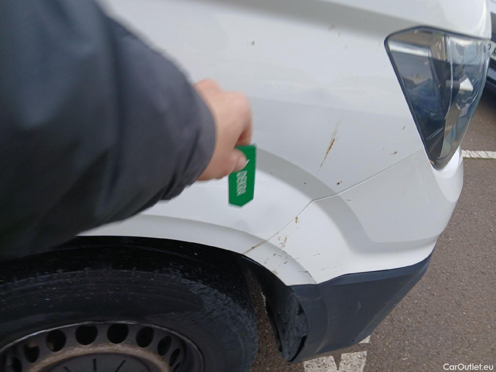  Volkswagen  Crafter VOLKSWAGEN  / 2017 / 4P / furgón 30 Furgón BM TN L3H2 2.0TDI 103kW(140CV) #57