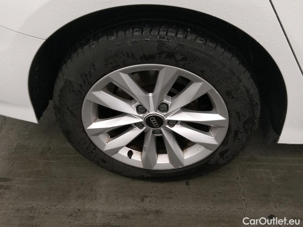  Audi  A3 AUDI  / 2020 / 4P / sedán Sedan 30 TFSI 81kW (110CV) S tronic #9