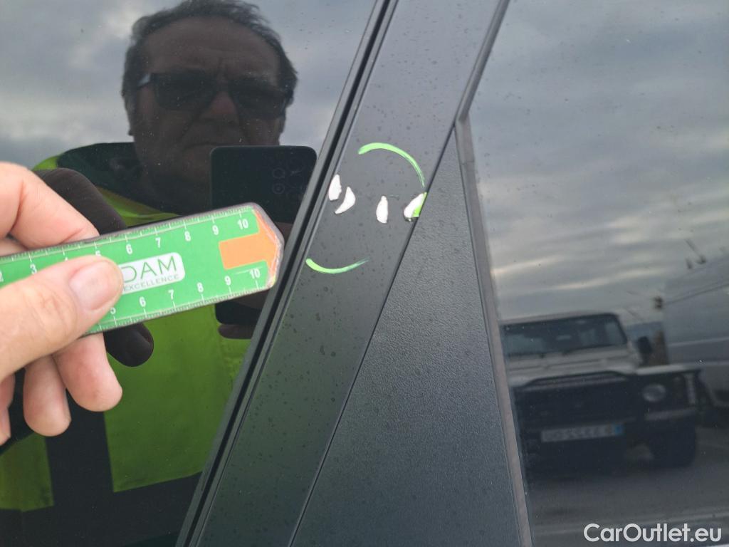  KIA  Niro KIA e- / 2016 / 5P / crossover e- 150kW Emotion (Long Range) #35