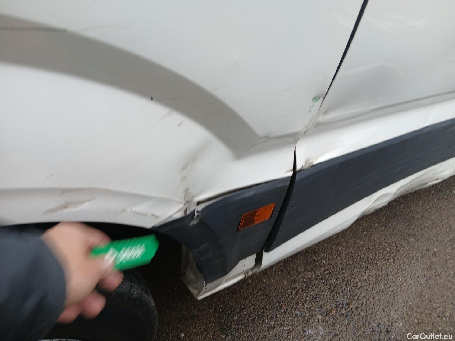  Volkswagen  Crafter VOLKSWAGEN  / 2017 / 4P / furgón 30 Furgón BM TN L3H2 2.0TDI 103kW(140CV) #43