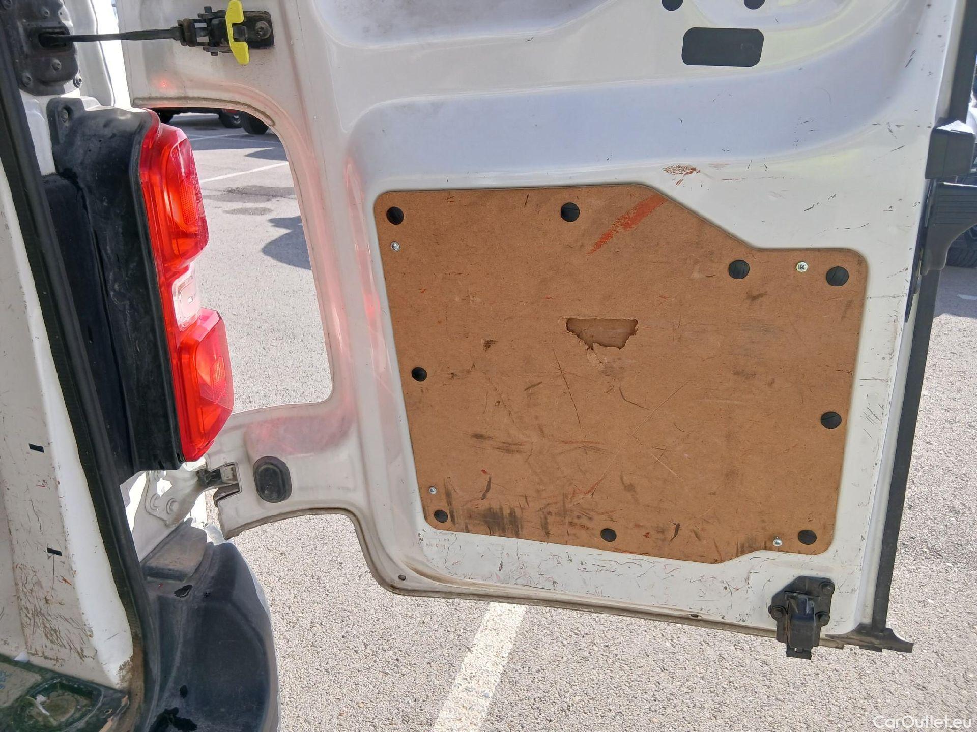  Opel  Vivaro OPEL  / 2019 / 4P / furgón 1.5 Diésel 88kW (120CV) M Std Select #7