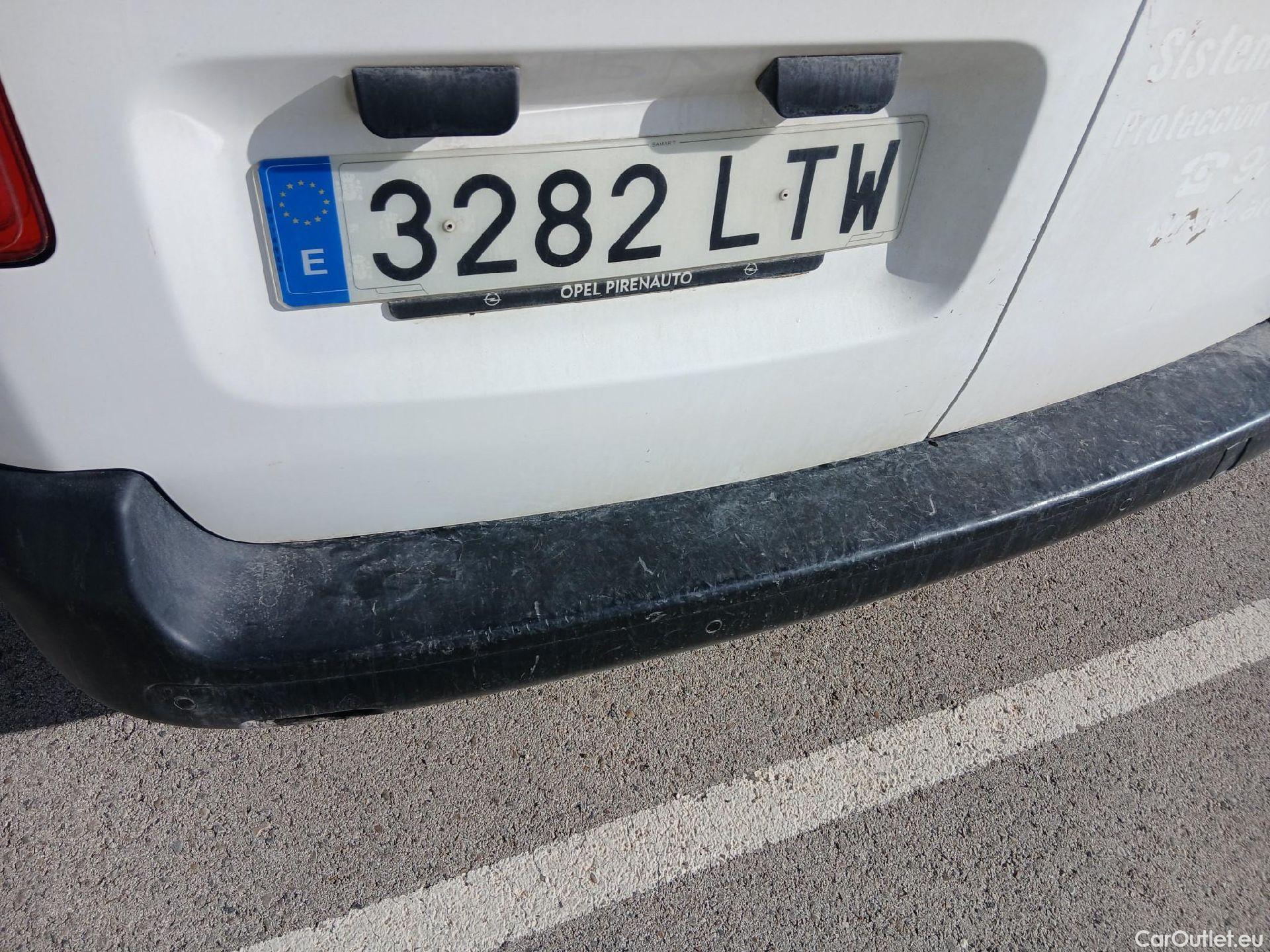  Opel  Vivaro OPEL  / 2019 / 4P / furgón 1.5 Diésel 88kW (120CV) M Std Select #29