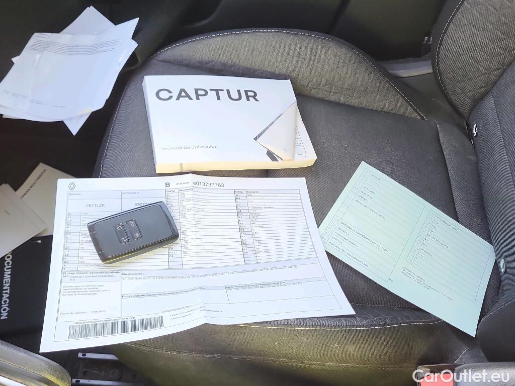  Renault  Captur RENAULT  / 2020 / 5P / todoterreno Intens TCe 90 #1