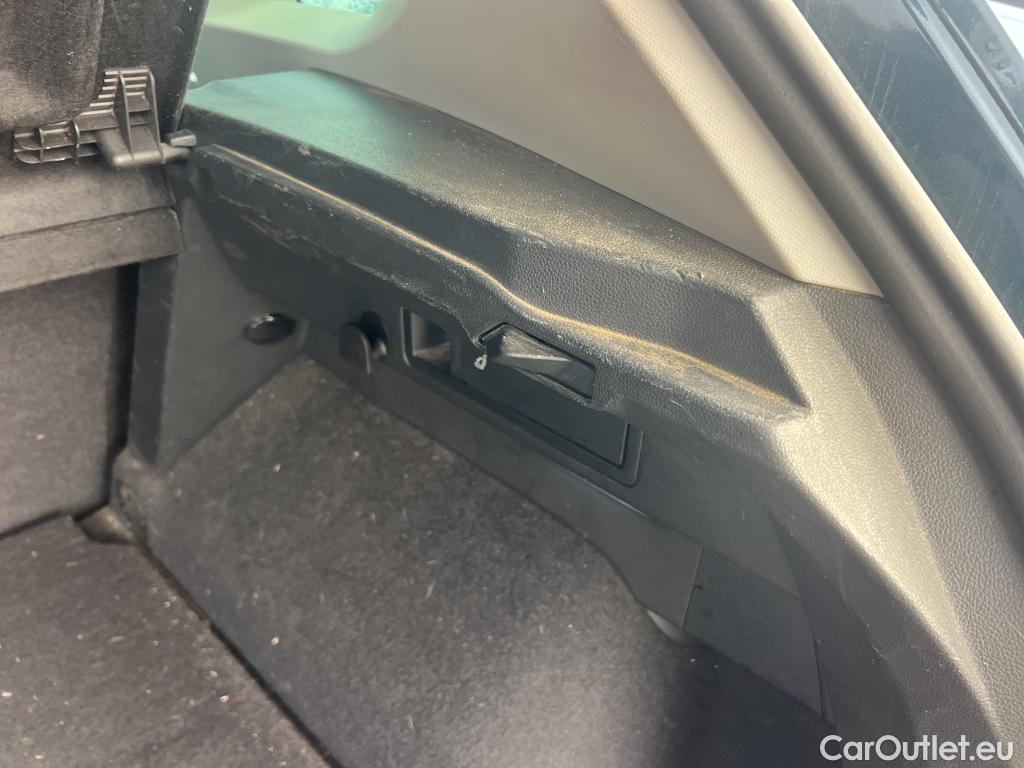  Volkswagen  Tiguan VOLKSWAGEN  / 2020 / 5P / todoterreno Life 1.4 TSI eHybrid 180kW (245CV) DSG #16