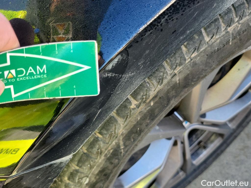  Bmw  Serie 3 BMW  / 2018 / 4P / sedán 318d Auto. #16