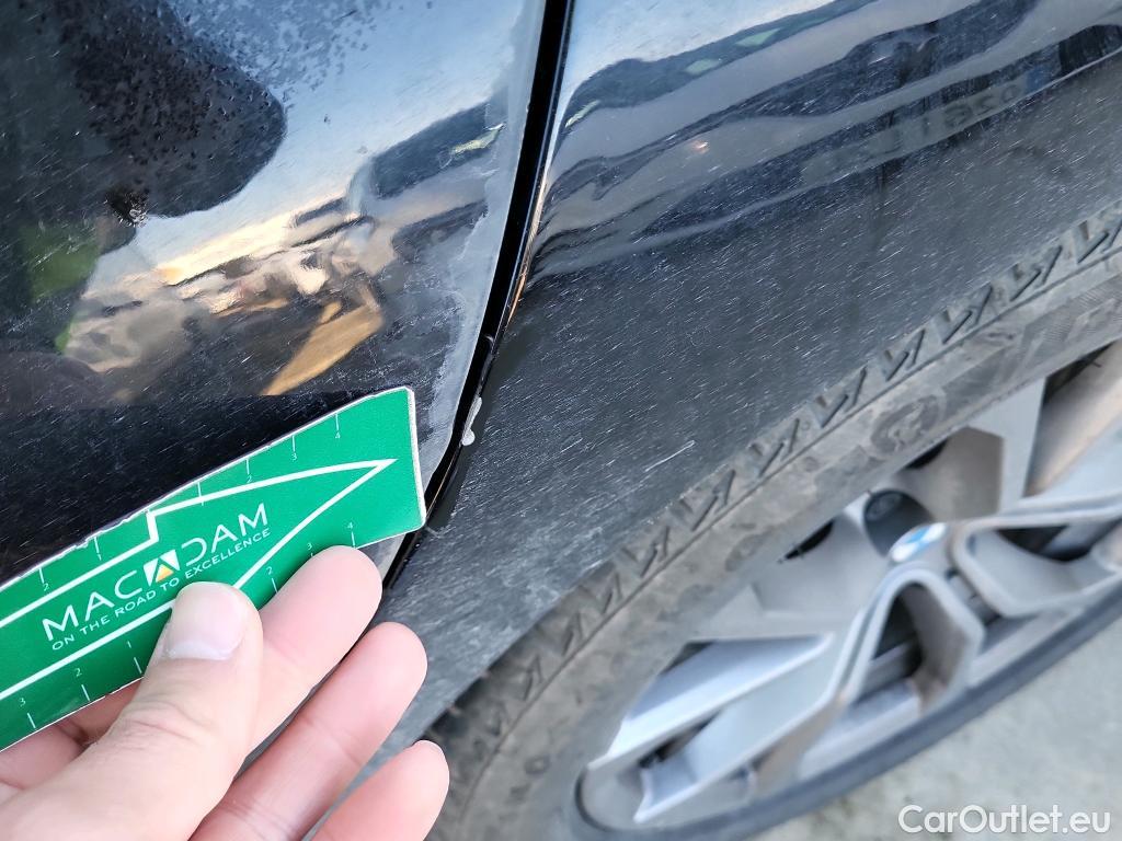  Bmw  Serie 3 BMW  / 2018 / 4P / sedán 318d Auto. #8