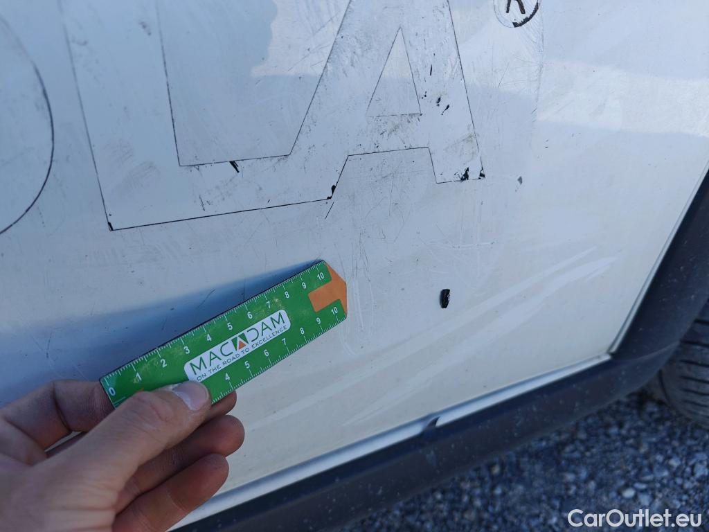  Citroen  C3 CITROEN  / 2016 / 5P / berlina con portón BlueHDi 73KW (100CV) S&S FEEL #26