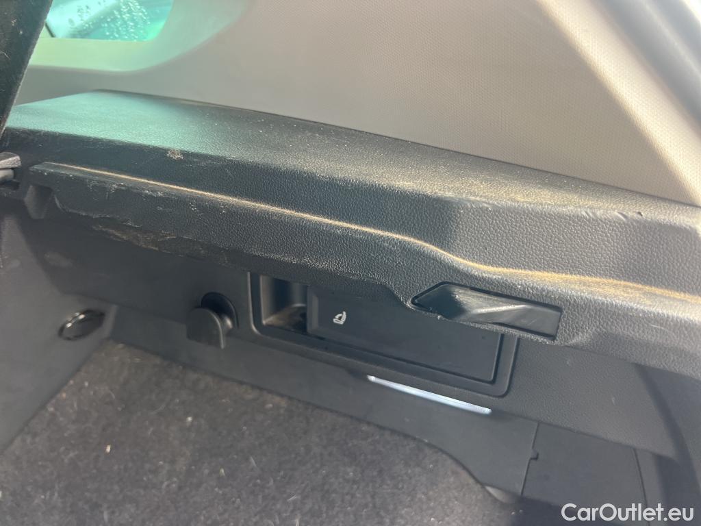  Volkswagen  Tiguan VOLKSWAGEN  / 2020 / 5P / todoterreno Life 1.4 TSI eHybrid 180kW (245CV) DSG #17