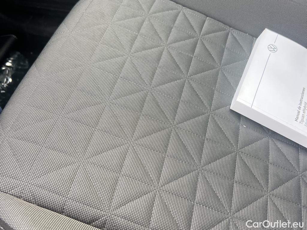  Volkswagen  Tiguan VOLKSWAGEN  / 2020 / 5P / todoterreno Life 1.4 TSI eHybrid 180kW (245CV) DSG #6