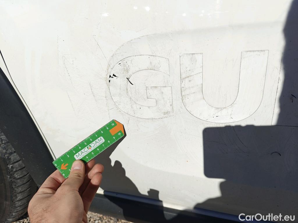  Citroen  C3 CITROEN  / 2016 / 5P / berlina con portón BlueHDi 73KW (100CV) S&S FEEL #14