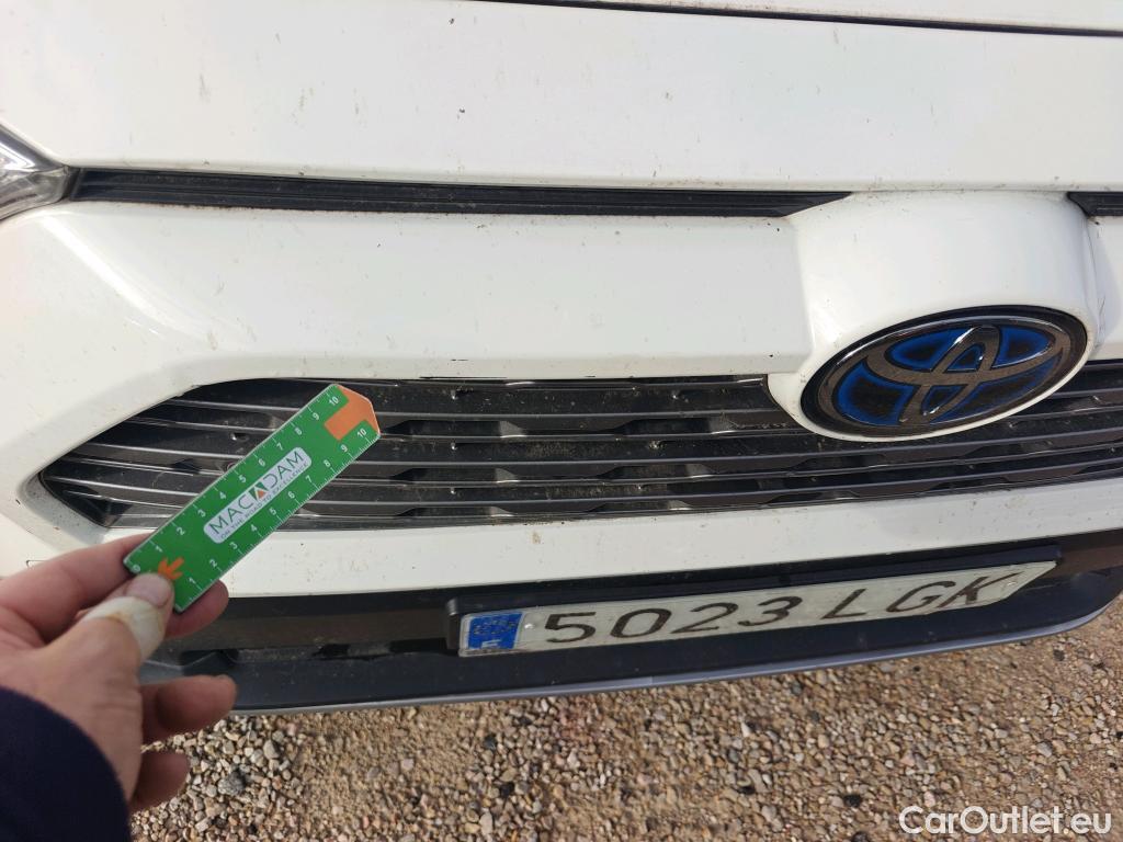  Toyota  RAV4 TOYOTA  / 2018 / 5P / todoterreno 2.5l 220H Advance #24