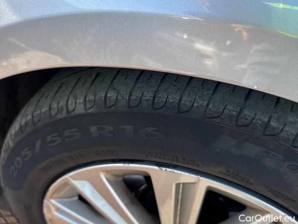  Peugeot  308 PEUGEOT  / 2017 / 5P / familiar SW Allure Pack BlueHDI 130 S&S EAT8 #22